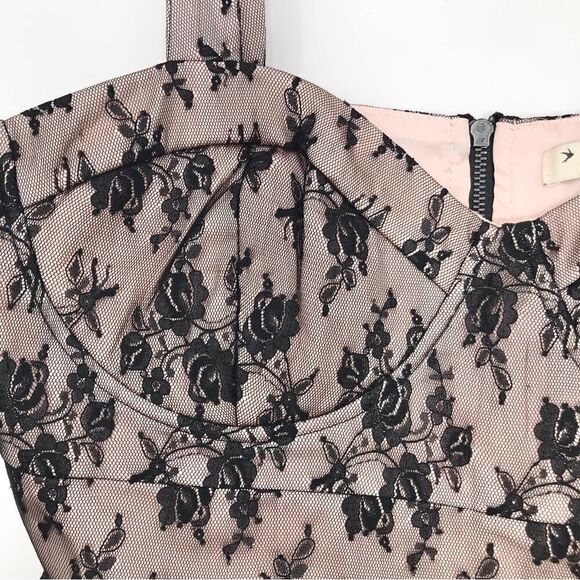 Twenty One 2000's Black Lace Romantic Ruffle Bustier Camisole Retro Tank Blouse - Picture 5 of 16